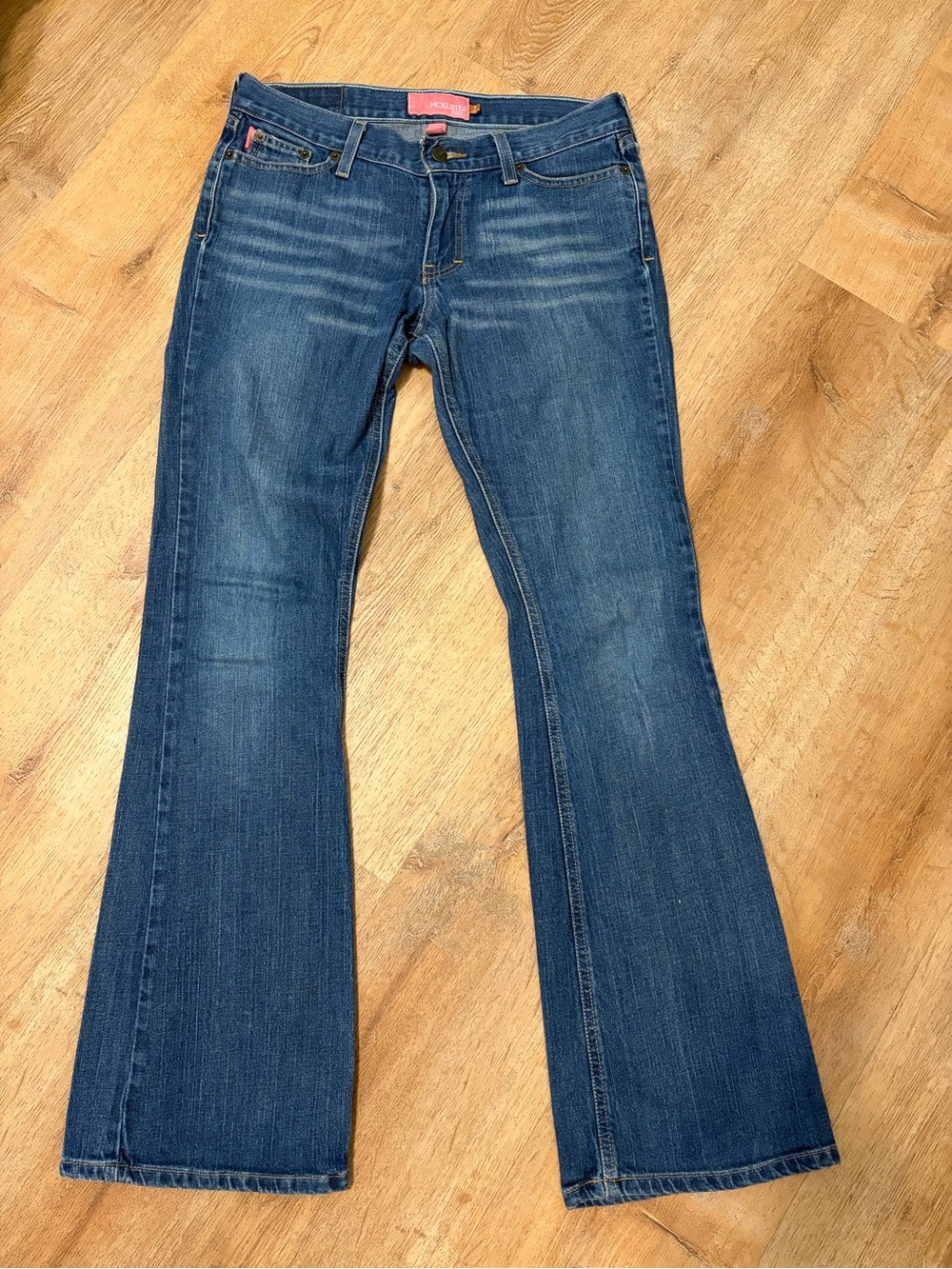 Women’s Hollister Stretch Low Rise Bootcut Jeans Medium Wash Size 7 Regular